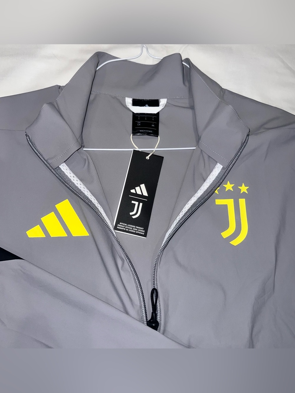 Adidas Juventus Anthem Jacket Men’s Large Gray Yellow Soccer Track Top NWT $120